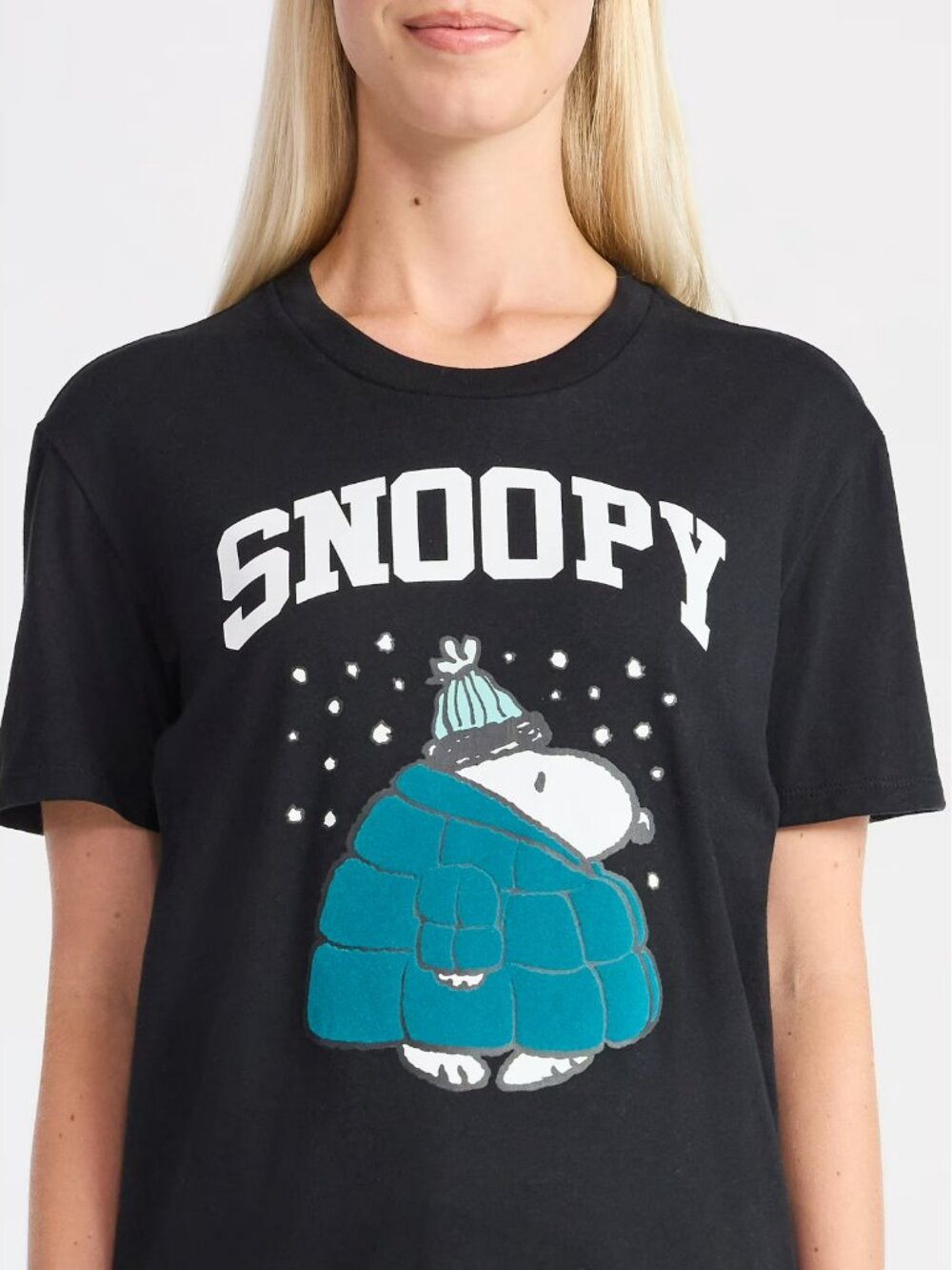 Snoopy Women's Graphic Print Tee with Short Sleeves, Size XS, Regular Fit, Black - Picture 2 of 3